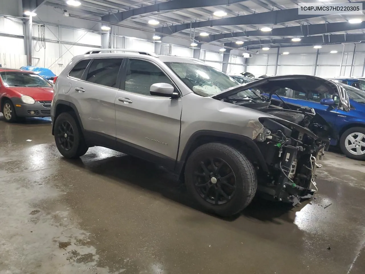 1C4PJMCS7HD220305 2017 Jeep Cherokee Latitude