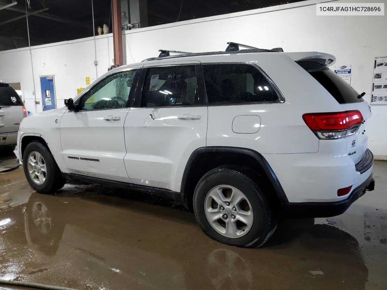 1C4RJFAG1HC728696 2017 Jeep Grand Cherokee Laredo