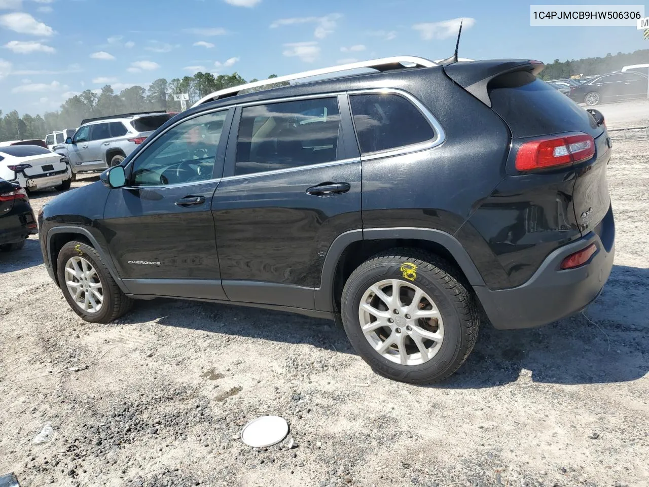 2017 Jeep Cherokee Latitude VIN: 1C4PJMCB9HW506306 Lot: 69239334