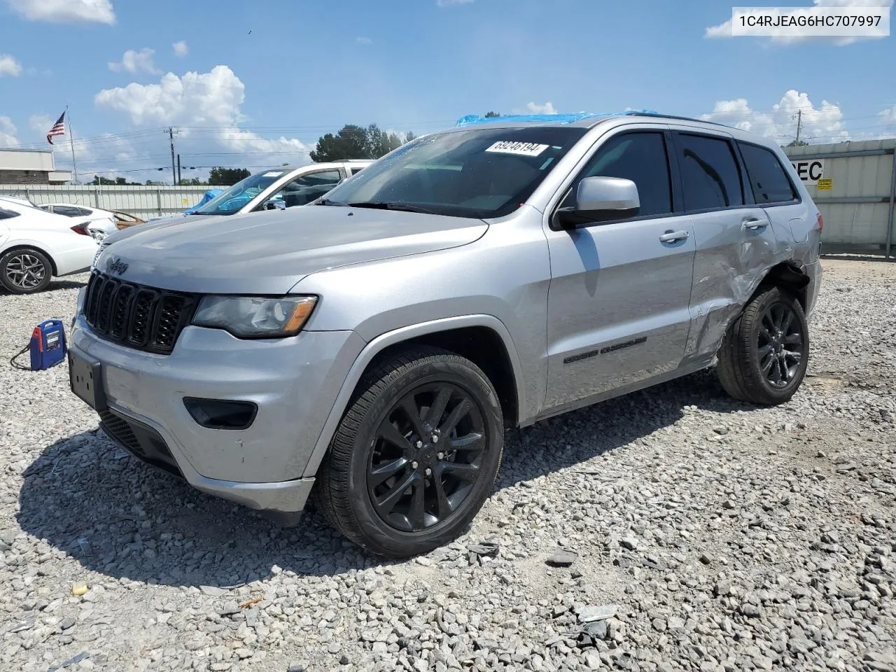 1C4RJEAG6HC707997 2017 Jeep Grand Cherokee Laredo