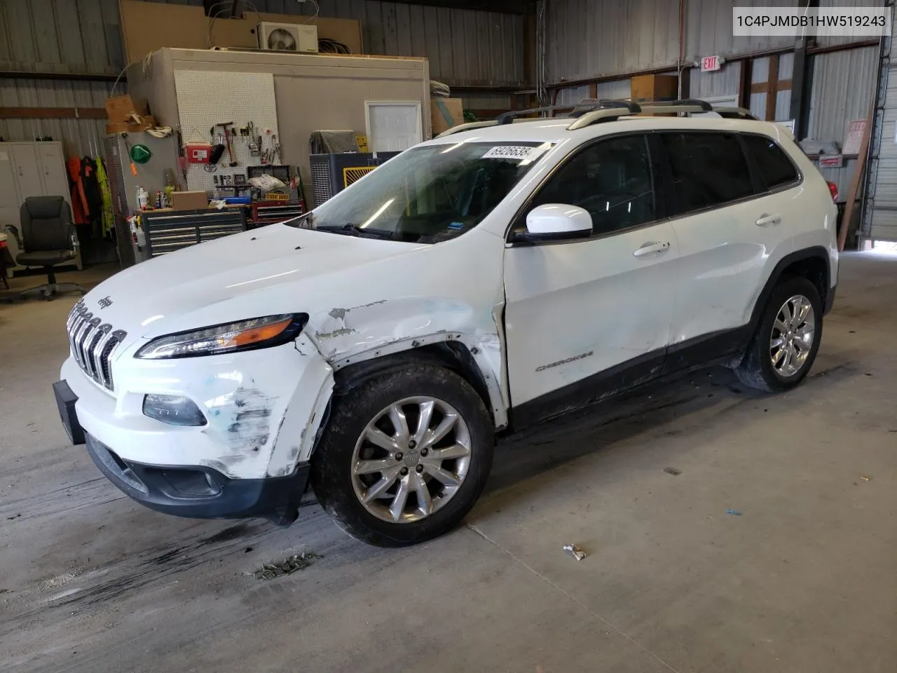 2017 Jeep Cherokee Limited VIN: 1C4PJMDB1HW519243 Lot: 69266384