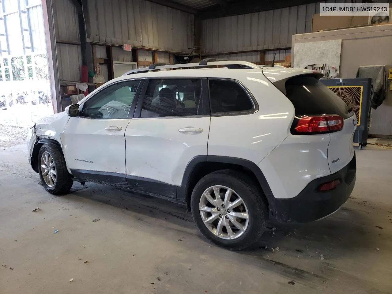 1C4PJMDB1HW519243 2017 Jeep Cherokee Limited