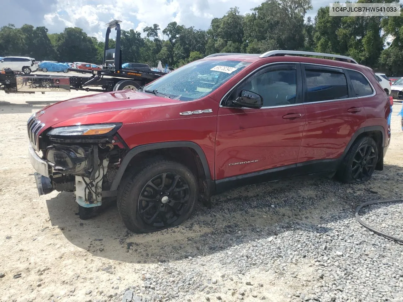 2017 Jeep Cherokee Latitude VIN: 1C4PJLCB7HW541033 Lot: 69578294