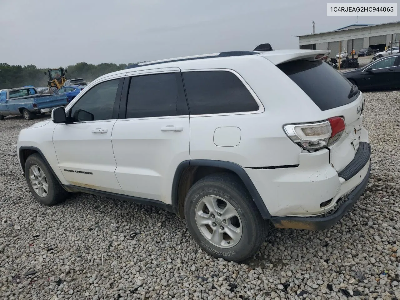 1C4RJEAG2HC944065 2017 Jeep Grand Cherokee Laredo