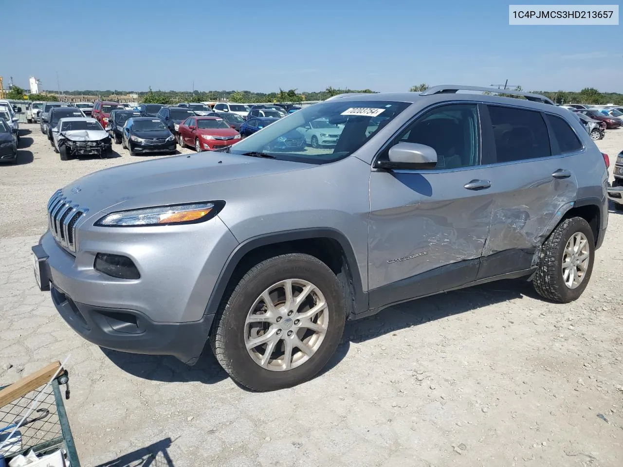 2017 Jeep Cherokee Latitude VIN: 1C4PJMCS3HD213657 Lot: 70203754