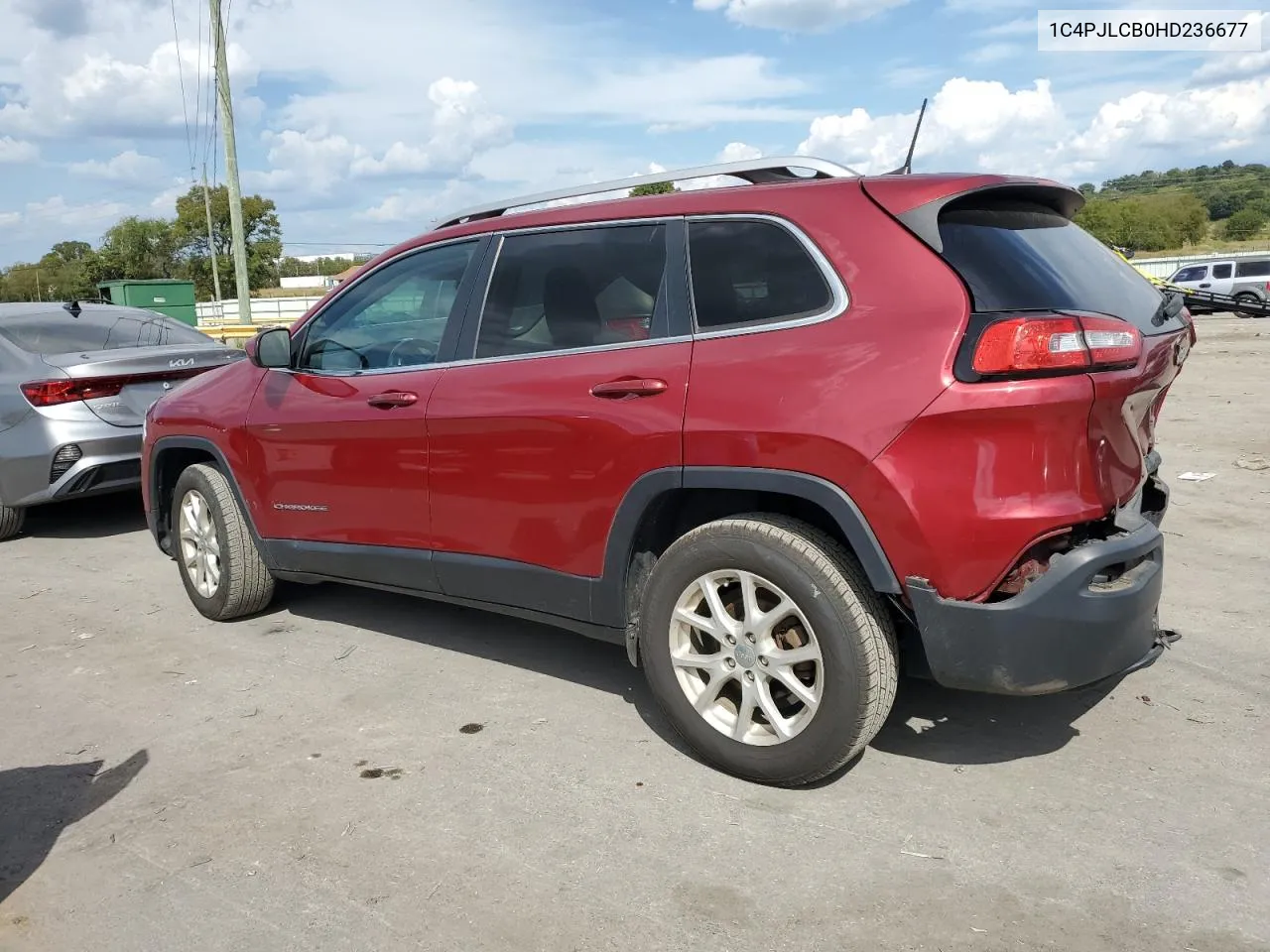 2017 Jeep Cherokee Latitude VIN: 1C4PJLCB0HD236677 Lot: 70405214