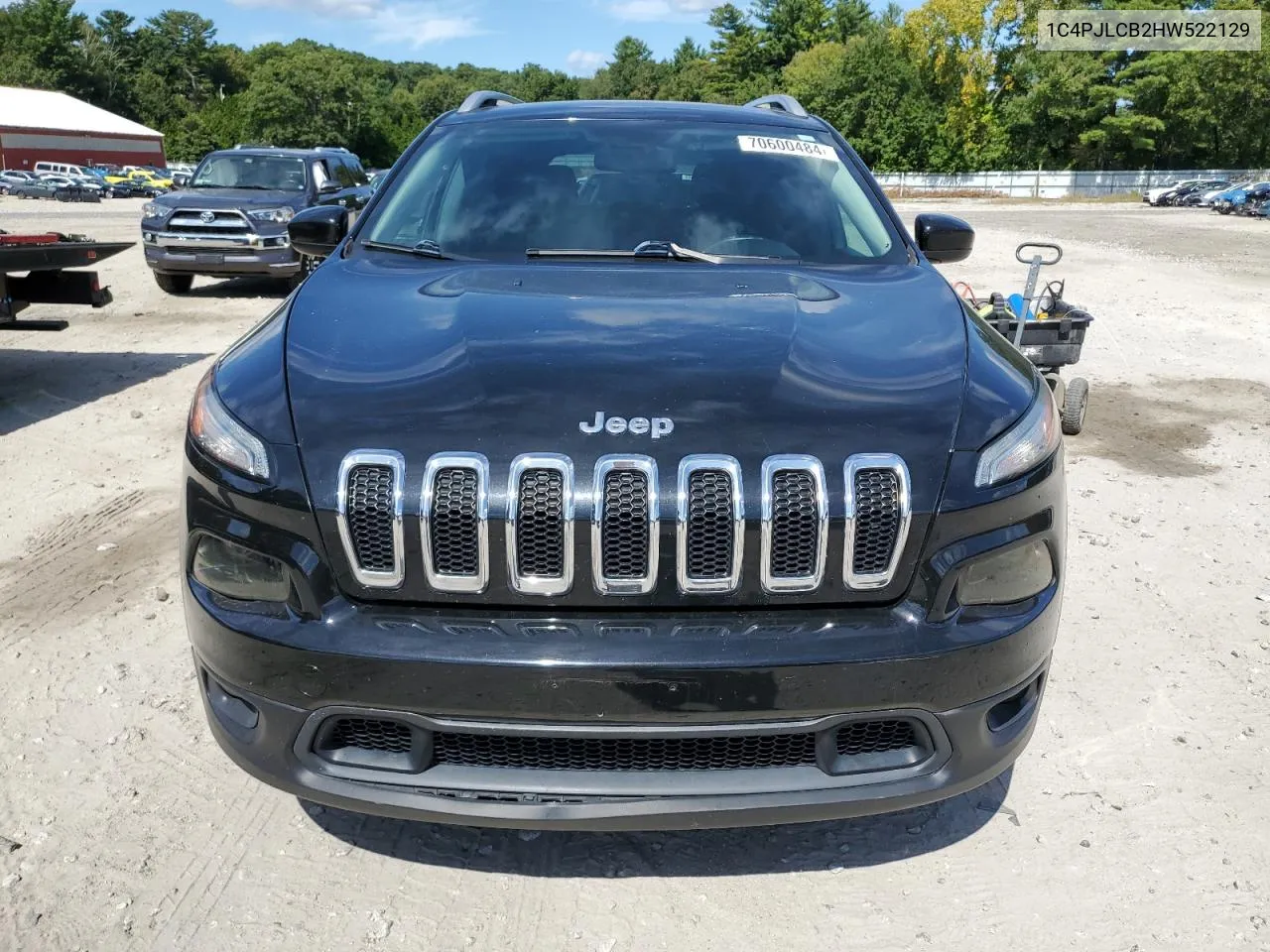 1C4PJLCB2HW522129 2017 Jeep Cherokee Latitude