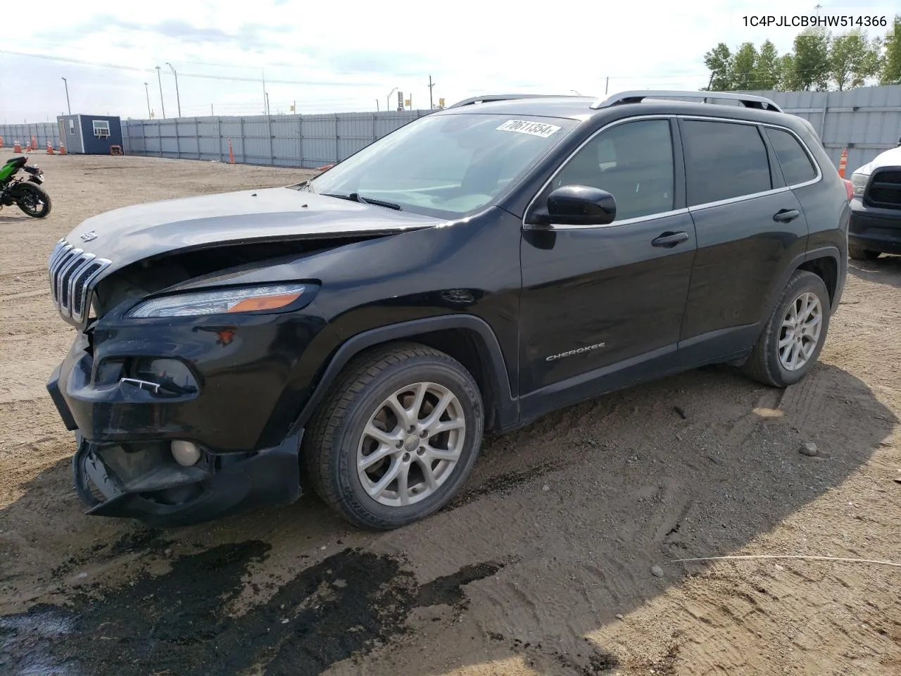 2017 Jeep Cherokee Latitude VIN: 1C4PJLCB9HW514366 Lot: 70611354