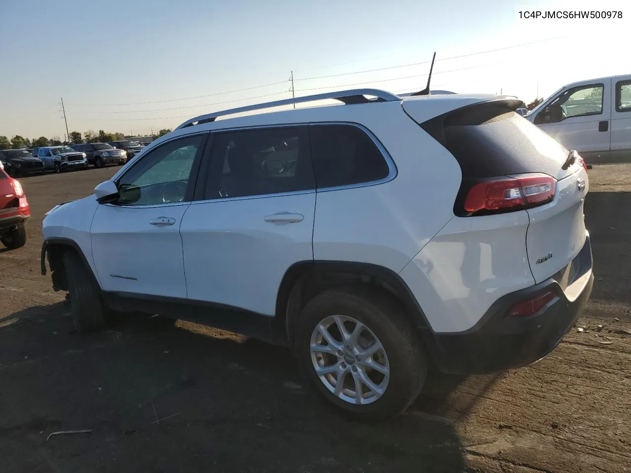 2017 Jeep Cherokee Latitude VIN: 1C4PJMCS6HW500978 Lot: 70711894