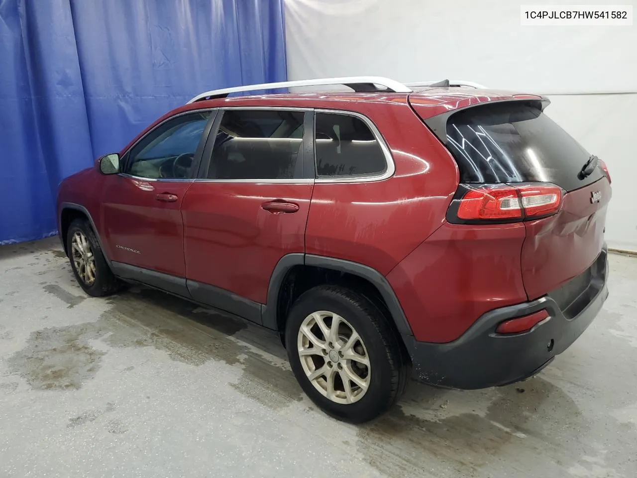 1C4PJLCB7HW541582 2017 Jeep Cherokee Latitude