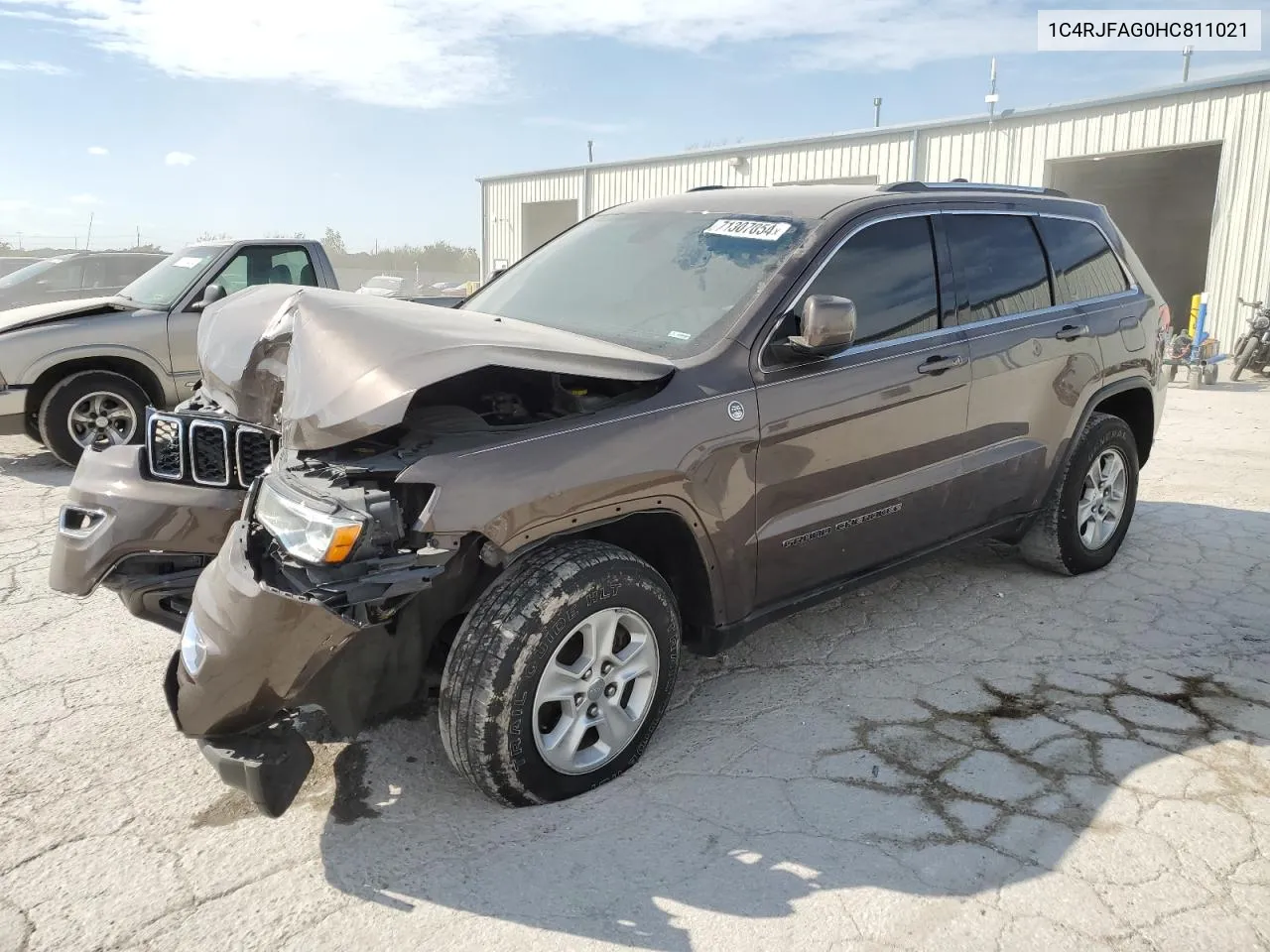 2017 Jeep Grand Cherokee Laredo VIN: 1C4RJFAG0HC811021 Lot: 71307054