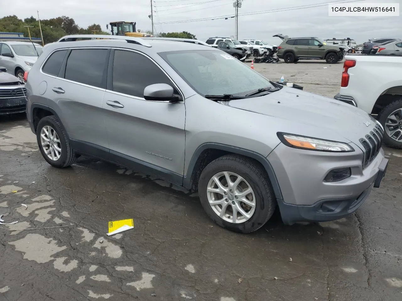 1C4PJLCB4HW516641 2017 Jeep Cherokee Latitude