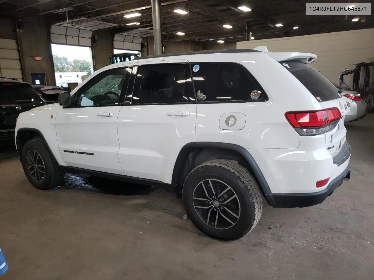 1C4RJFLT2HC645871 2017 Jeep Grand Cherokee Trailhawk