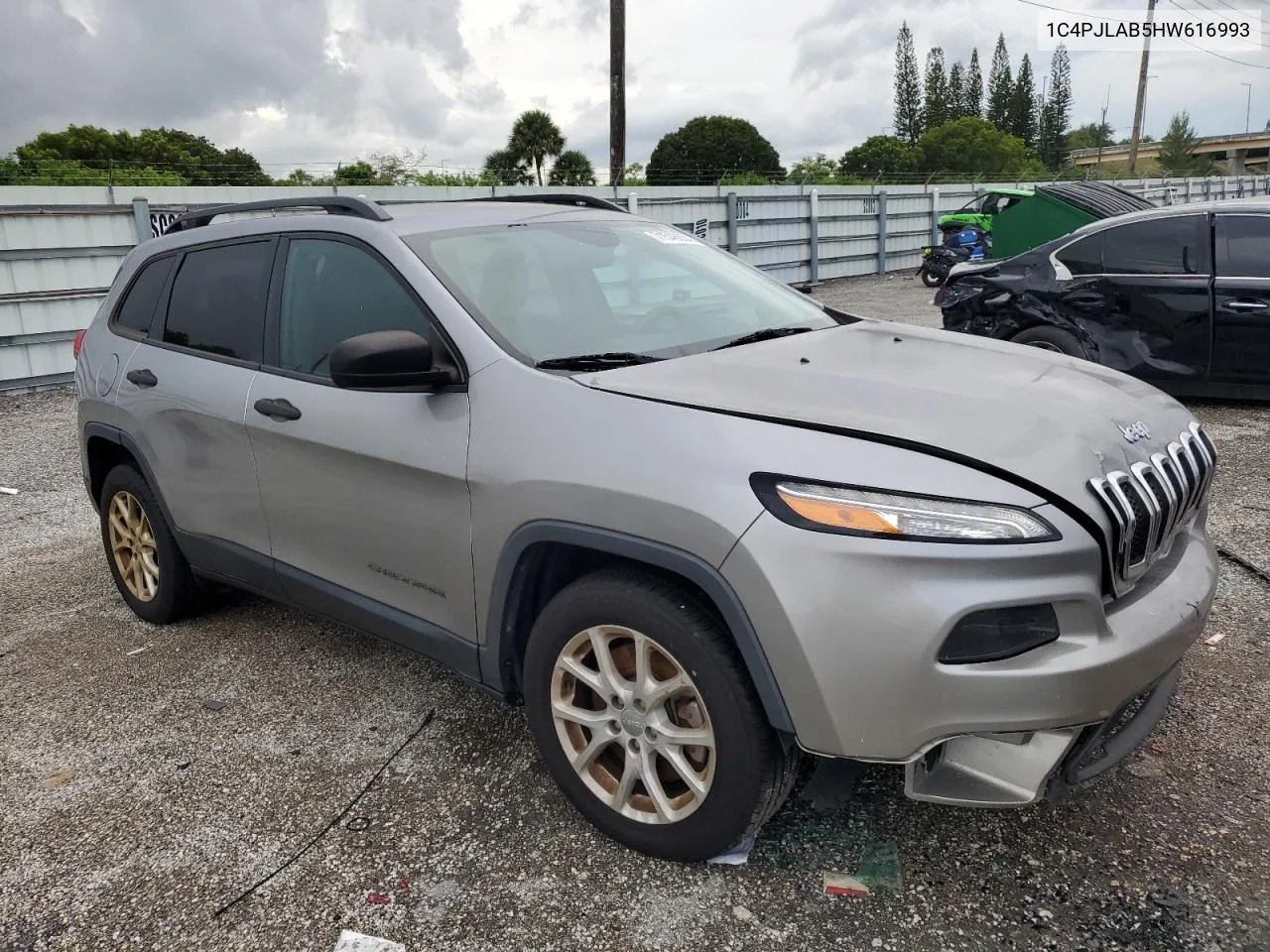 2017 Jeep Cherokee Sport VIN: 1C4PJLAB5HW616993 Lot: 71548834