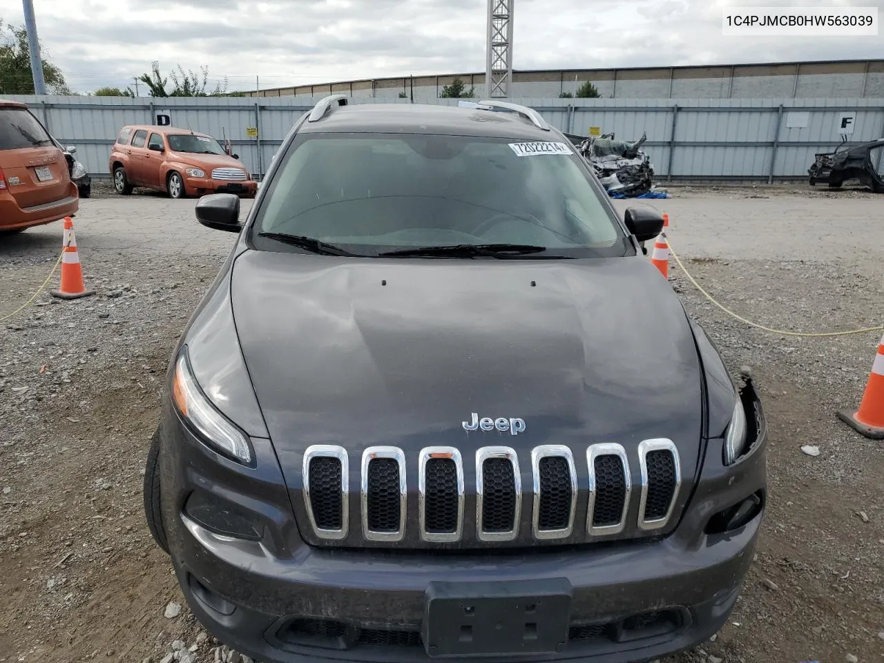 2017 Jeep Cherokee Latitude VIN: 1C4PJMCB0HW563039 Lot: 72022214