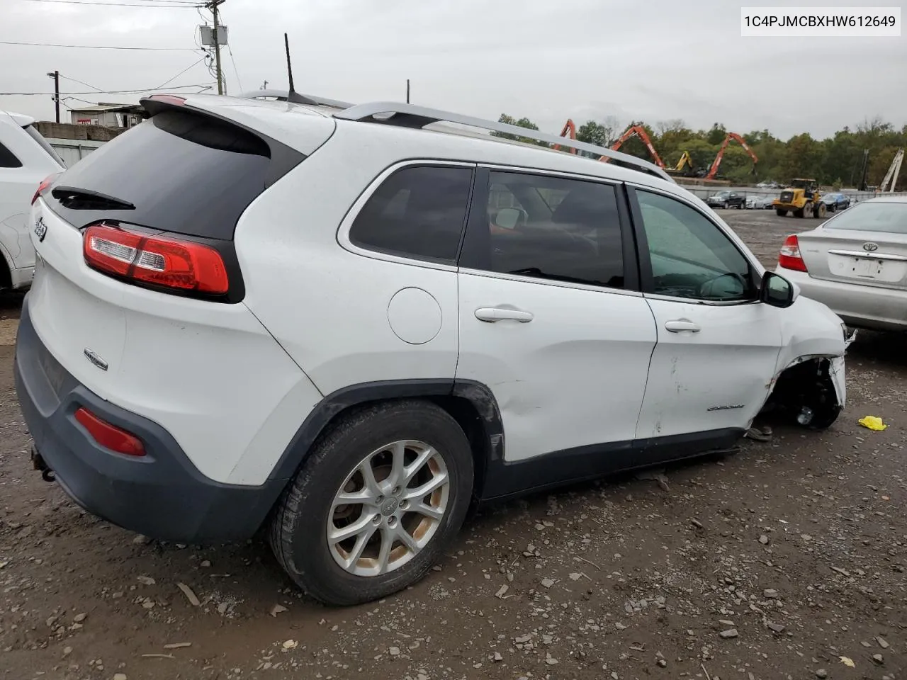 2017 Jeep Cherokee Latitude VIN: 1C4PJMCBXHW612649 Lot: 72109674