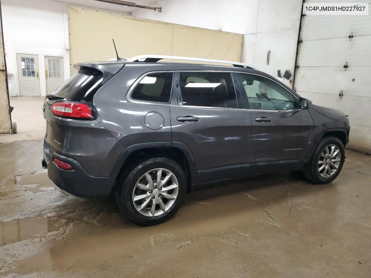 1C4PJMDS1HD227927 2017 Jeep Cherokee Limited