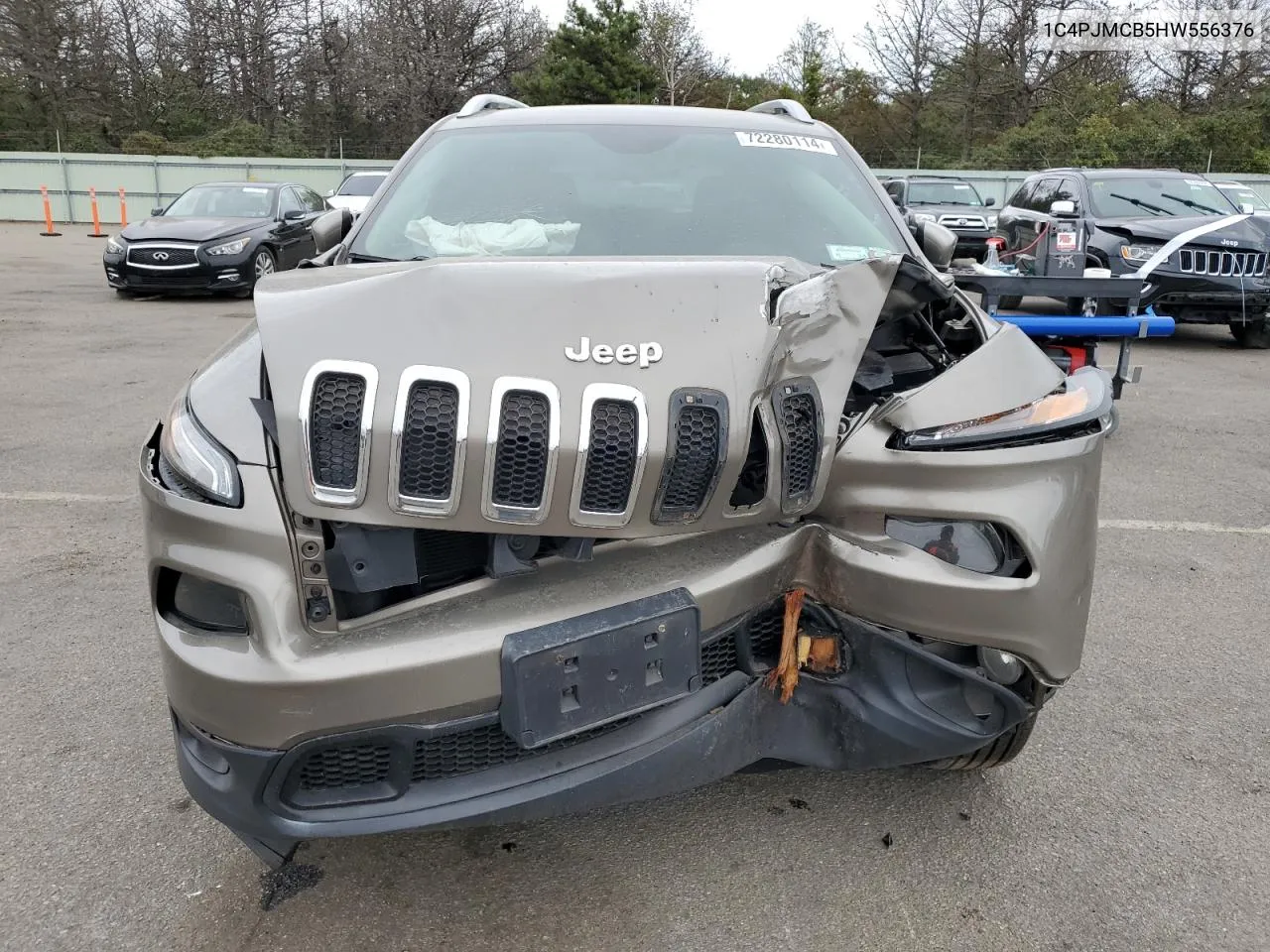 2017 Jeep Cherokee Latitude VIN: 1C4PJMCB5HW556376 Lot: 72280114