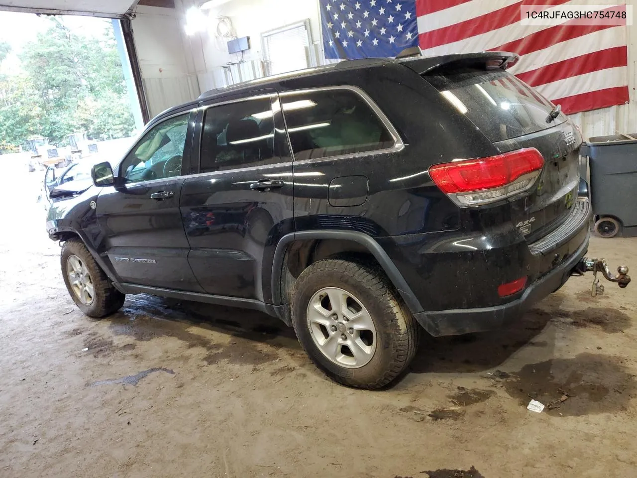 1C4RJFAG3HC754748 2017 Jeep Grand Cherokee Laredo