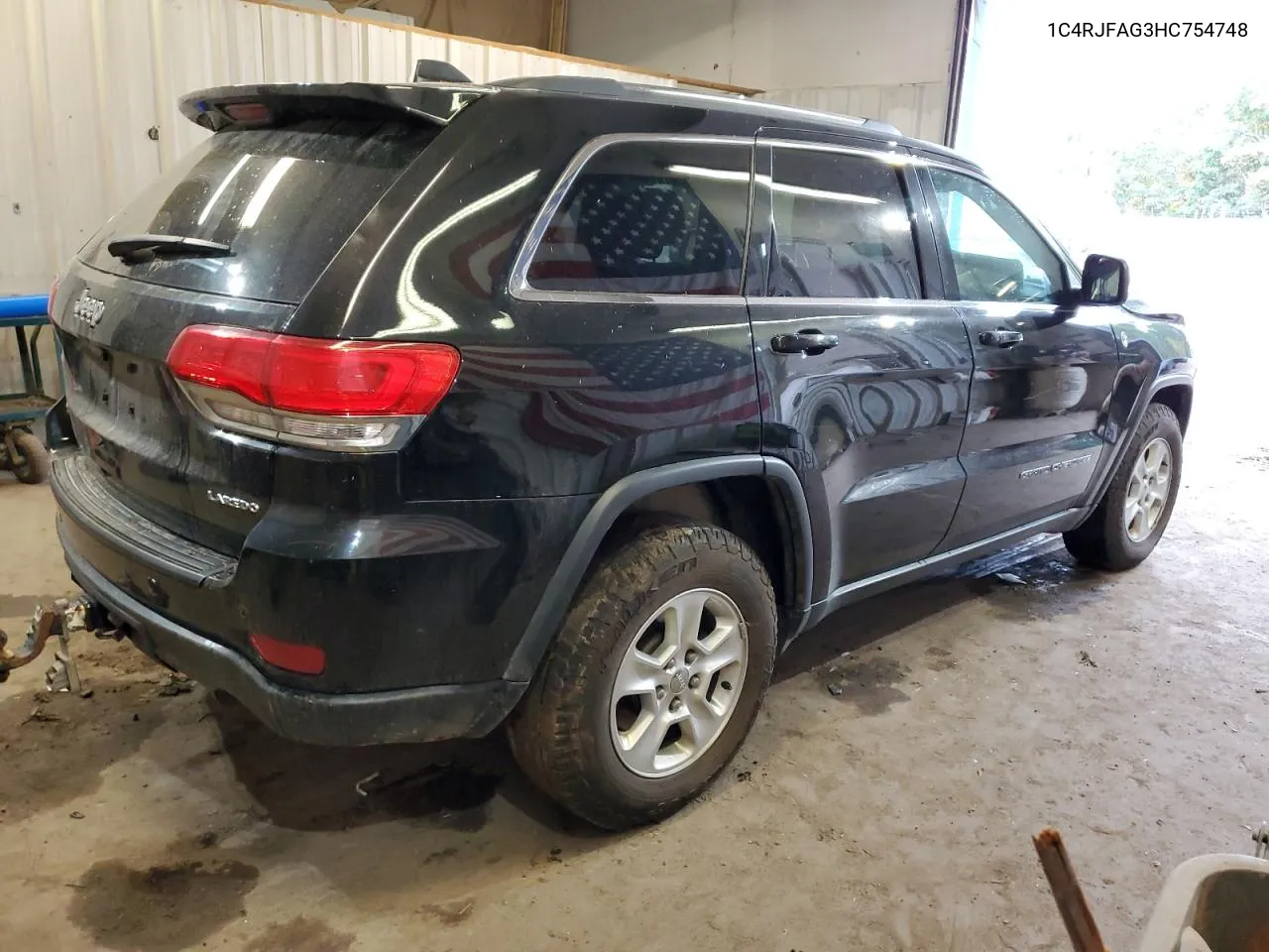 1C4RJFAG3HC754748 2017 Jeep Grand Cherokee Laredo