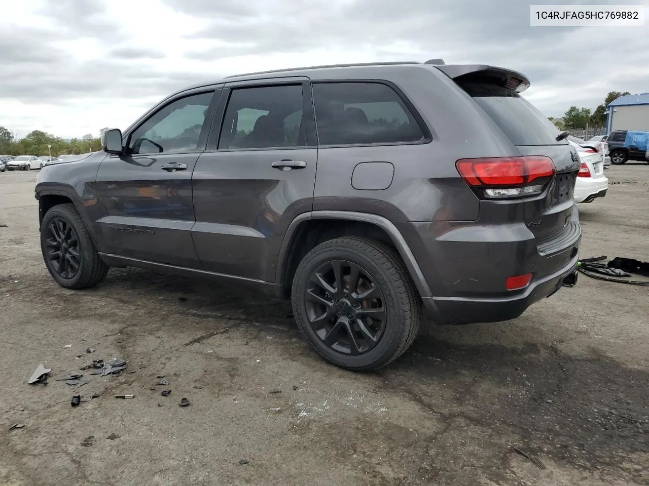 1C4RJFAG5HC769882 2017 Jeep Grand Cherokee Laredo