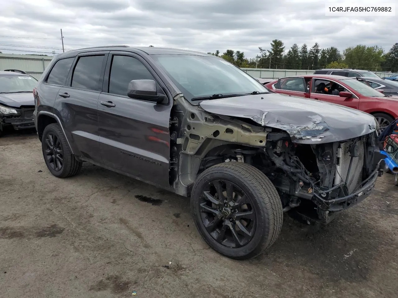 1C4RJFAG5HC769882 2017 Jeep Grand Cherokee Laredo