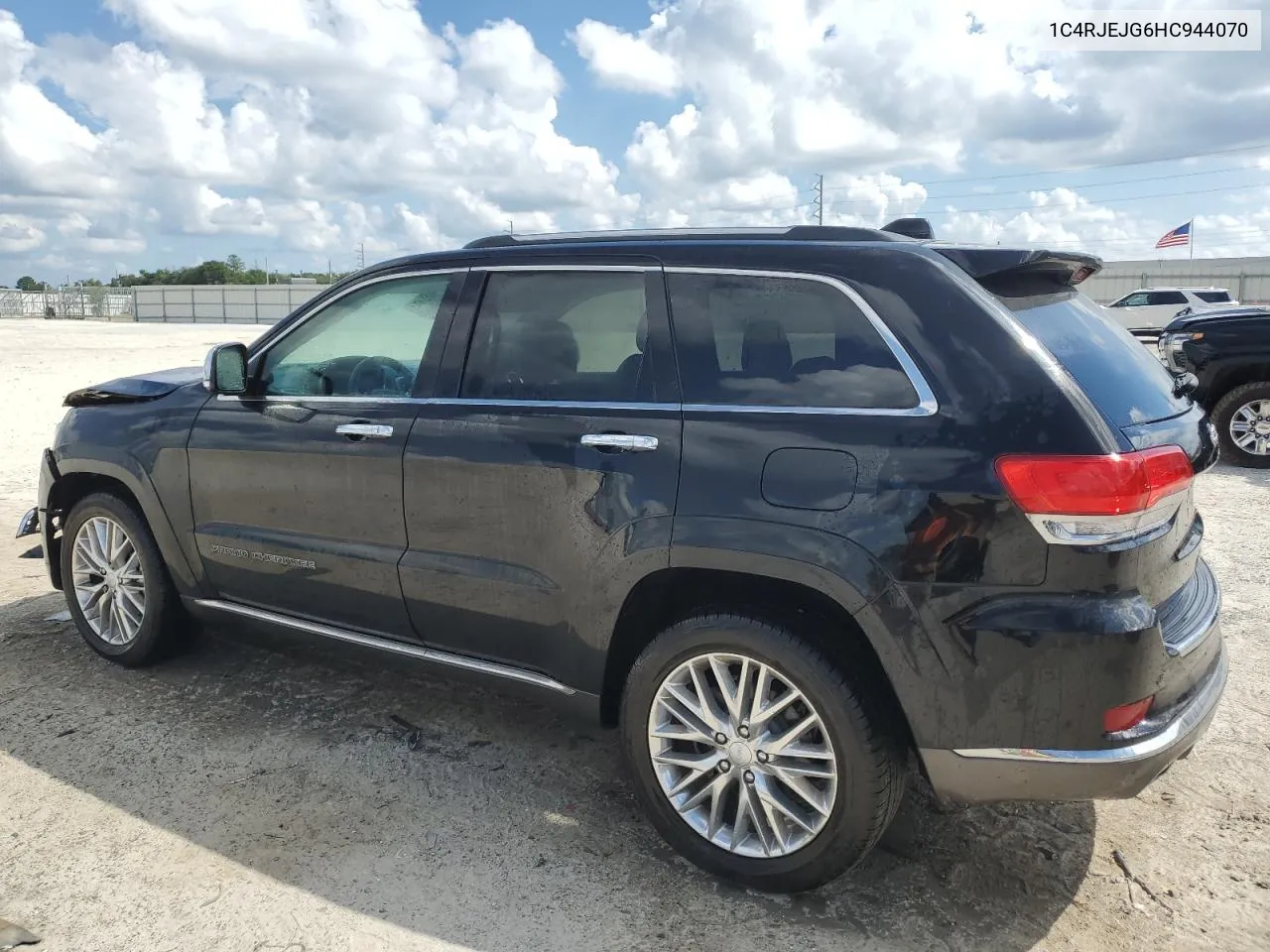 2017 Jeep Grand Cherokee Summit VIN: 1C4RJEJG6HC944070 Lot: 72907714