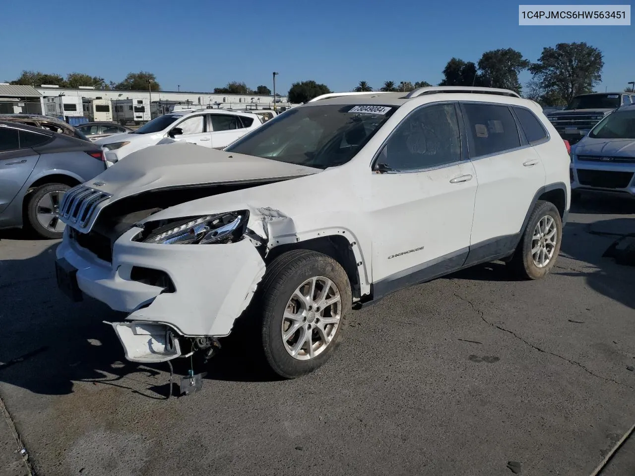 2017 Jeep Cherokee Latitude VIN: 1C4PJMCS6HW563451 Lot: 73049084