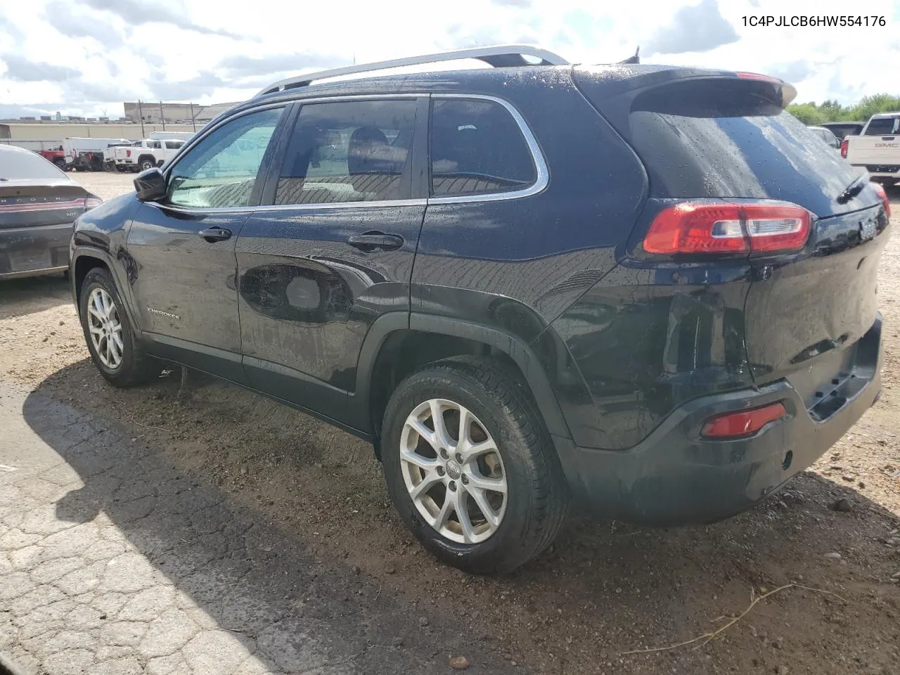 1C4PJLCB6HW554176 2017 Jeep Cherokee Latitude