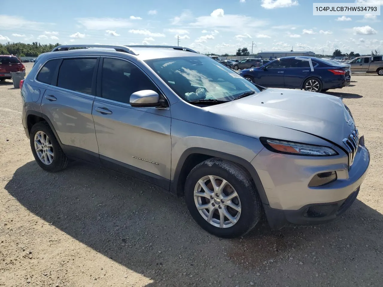 1C4PJLCB7HW534793 2017 Jeep Cherokee Latitude