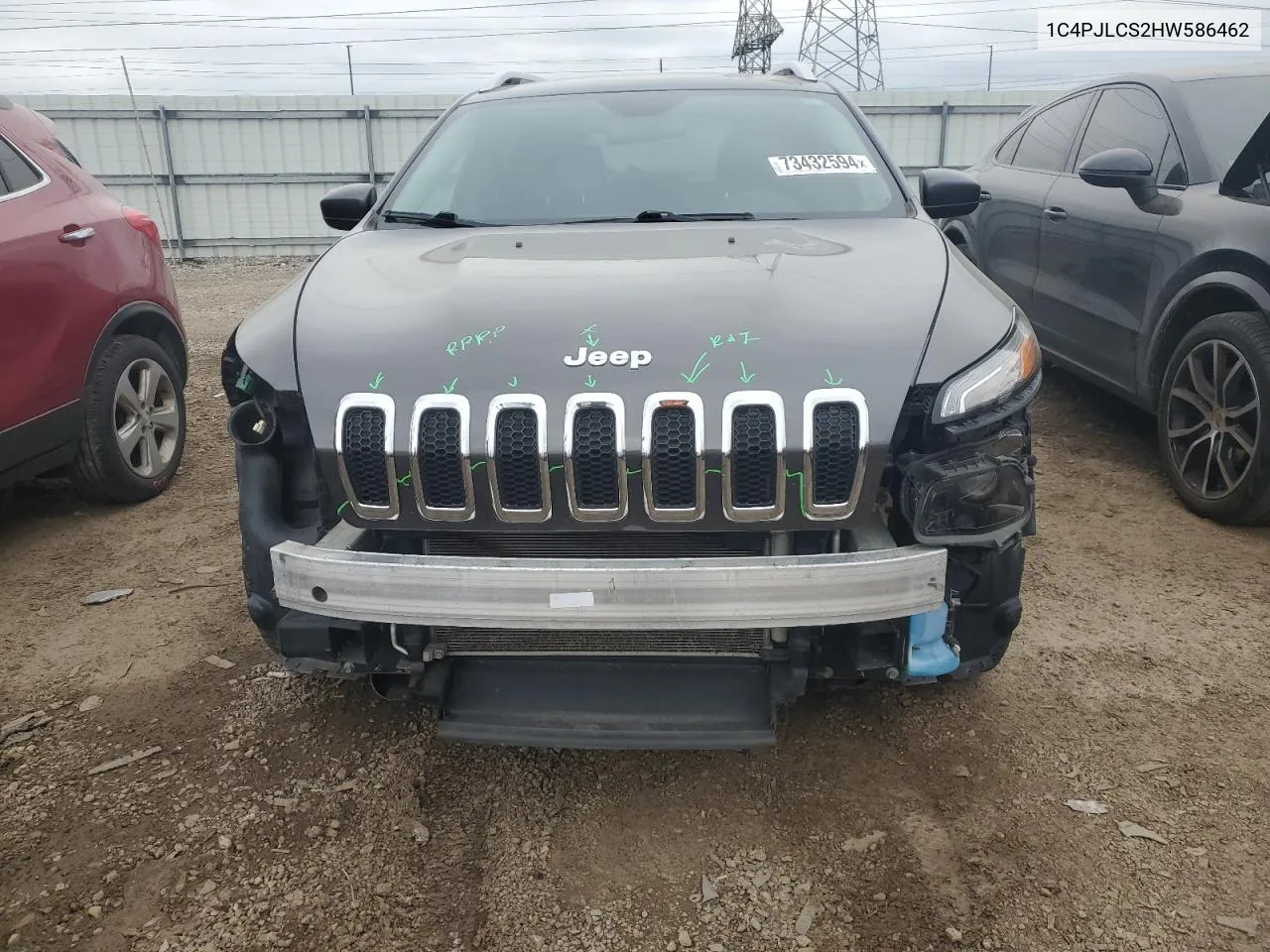 2017 Jeep Cherokee Latitude VIN: 1C4PJLCS2HW586462 Lot: 73432594