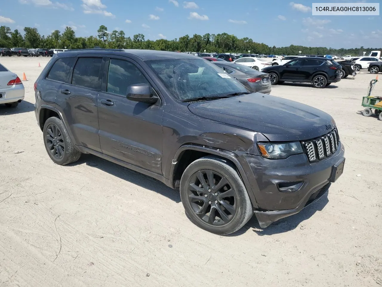 1C4RJEAG0HC813006 2017 Jeep Grand Cherokee Laredo