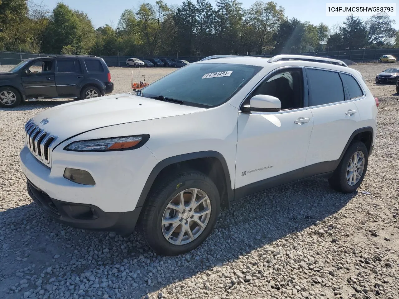 2017 Jeep Cherokee Latitude VIN: 1C4PJMCS5HW588793 Lot: 74794494