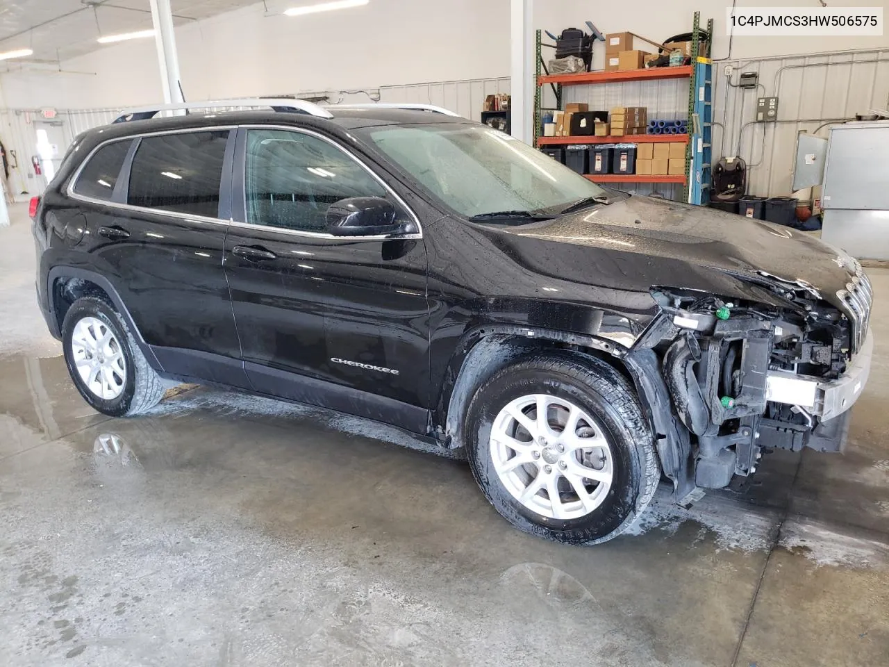 2017 Jeep Cherokee Latitude VIN: 1C4PJMCS3HW506575 Lot: 74848294