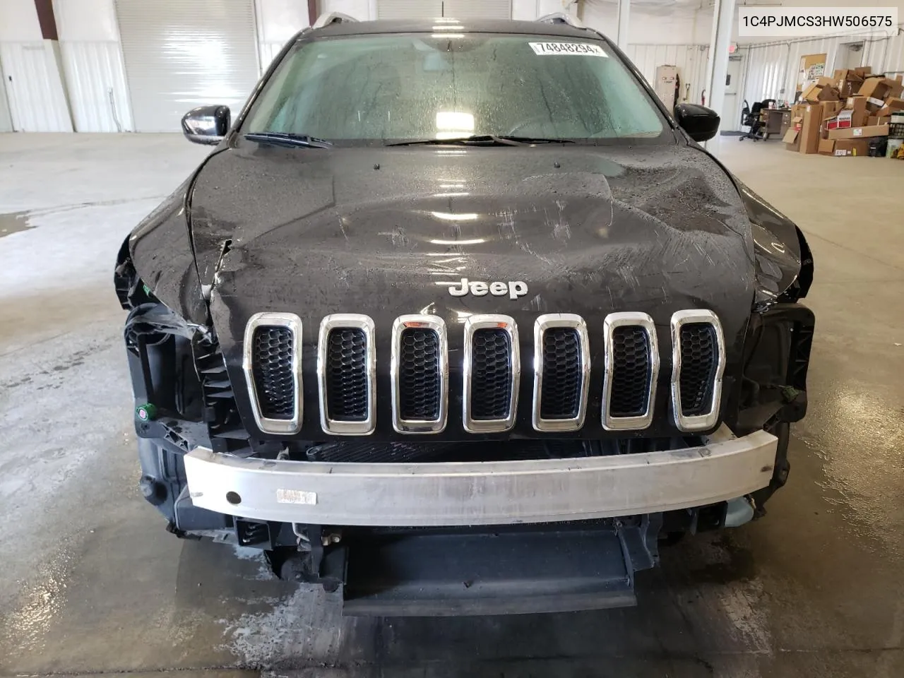 2017 Jeep Cherokee Latitude VIN: 1C4PJMCS3HW506575 Lot: 74848294