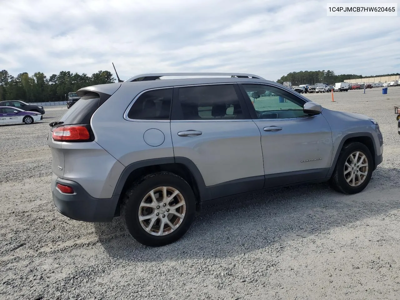 2017 Jeep Cherokee Latitude VIN: 1C4PJMCB7HW620465 Lot: 75317574