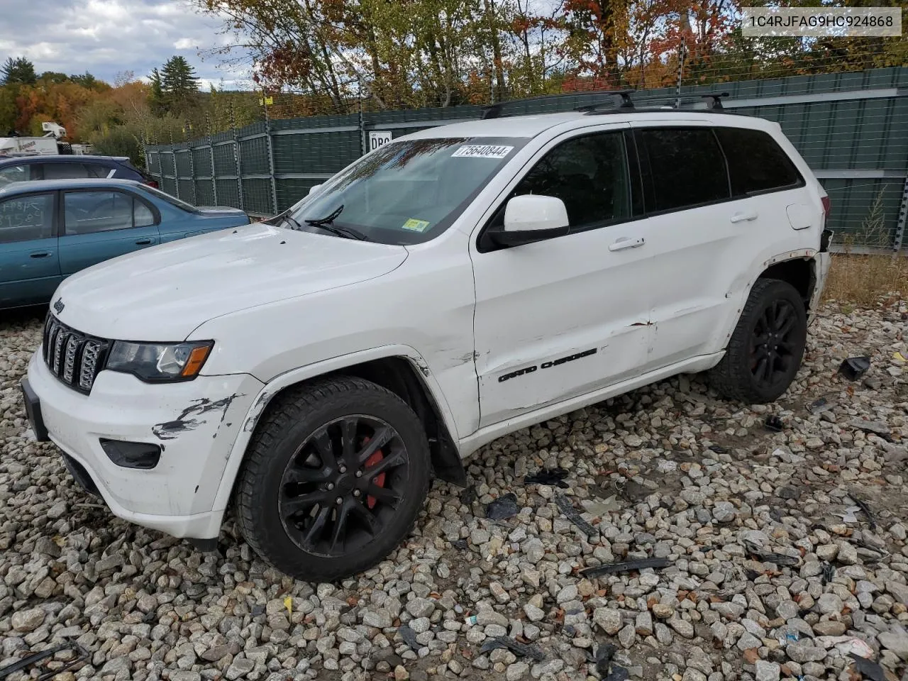 2017 Jeep Grand Cherokee Laredo VIN: 1C4RJFAG9HC924868 Lot: 75640844