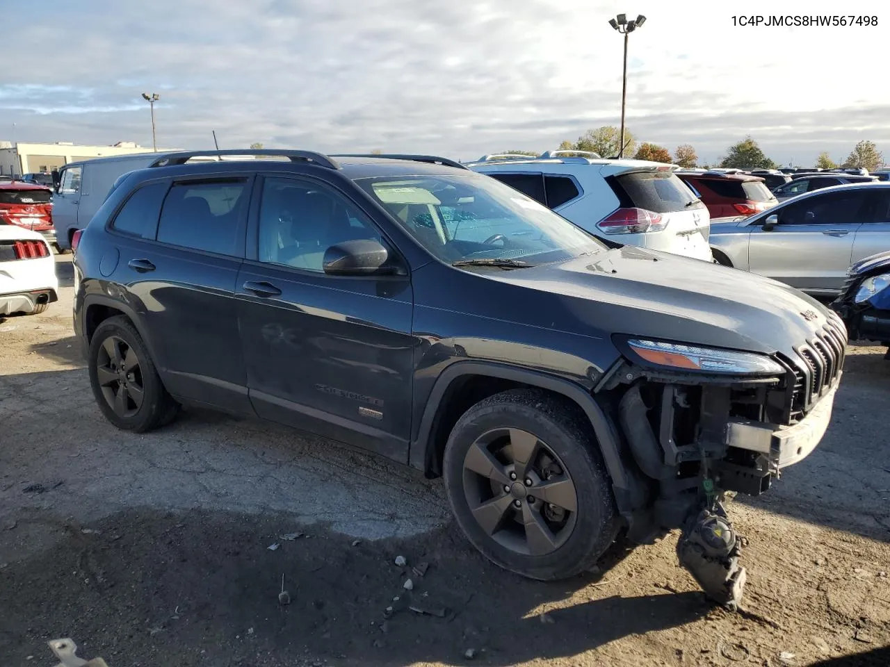 2017 Jeep Cherokee Latitude VIN: 1C4PJMCS8HW567498 Lot: 75925614