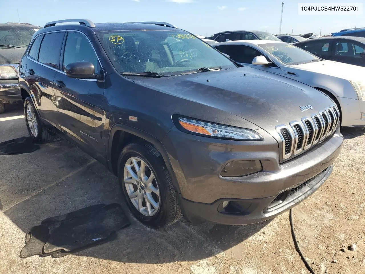 2017 Jeep Cherokee Latitude VIN: 1C4PJLCB4HW522701 Lot: 76882534