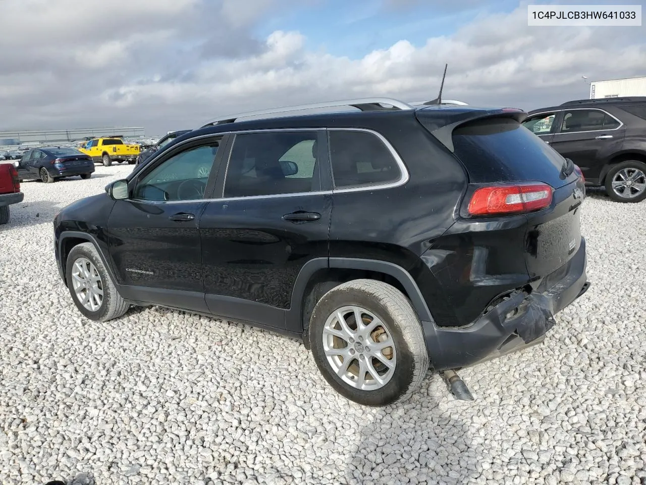 2017 Jeep Cherokee Latitude VIN: 1C4PJLCB3HW641033 Lot: 77033124