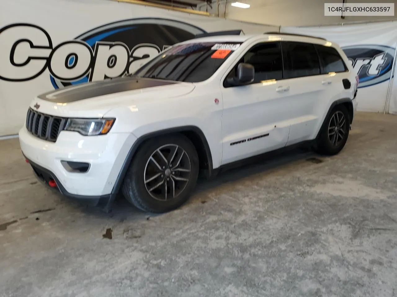 2017 Jeep Grand Cherokee Trailhawk VIN: 1C4RJFLGXHC633597 Lot: 77103654