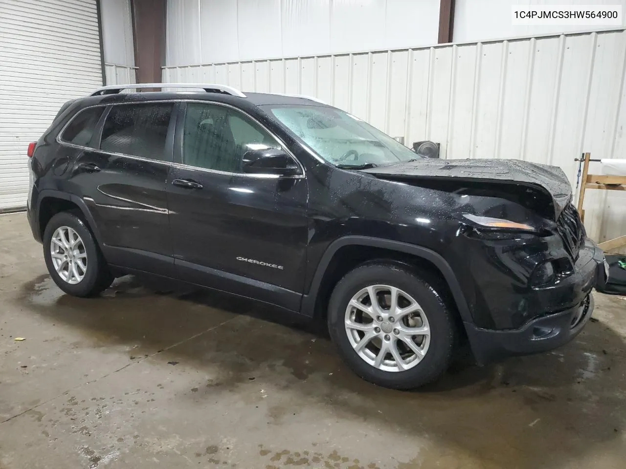 2017 Jeep Cherokee Latitude VIN: 1C4PJMCS3HW564900 Lot: 77422024