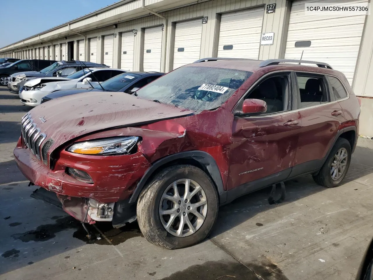 2017 Jeep Cherokee Latitude VIN: 1C4PJMCS0HW557306 Lot: 77892404