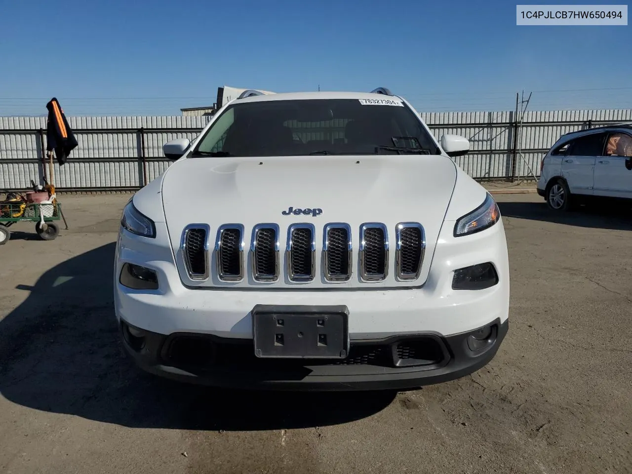 2017 Jeep Cherokee Latitude VIN: 1C4PJLCB7HW650494 Lot: 78327304