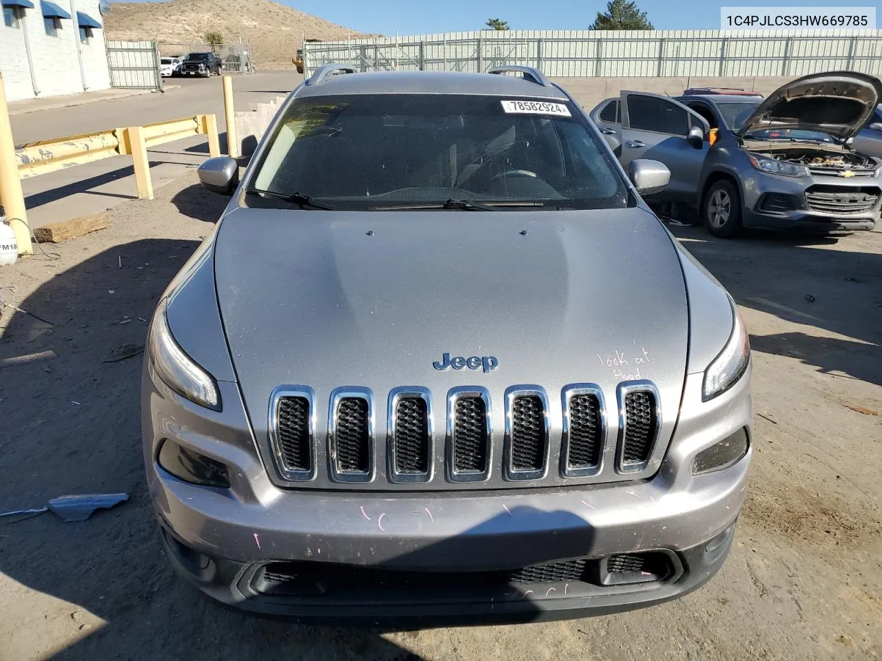 2017 Jeep Cherokee Latitude VIN: 1C4PJLCS3HW669785 Lot: 78582924