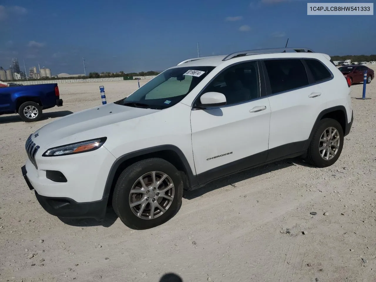 2017 Jeep Cherokee Latitude VIN: 1C4PJLCB8HW541333 Lot: 80196614