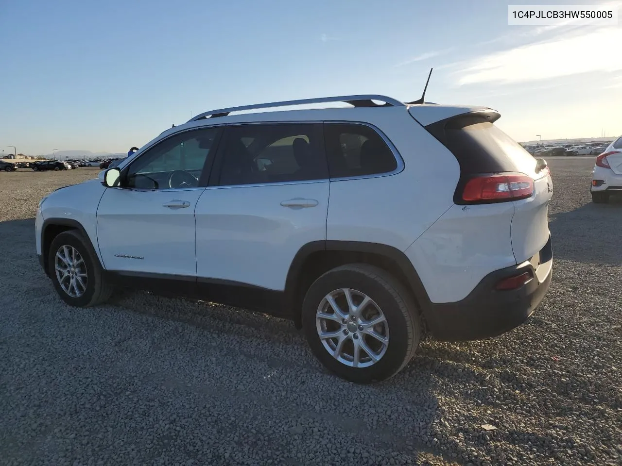 2017 Jeep Cherokee Latitude VIN: 1C4PJLCB3HW550005 Lot: 80524954