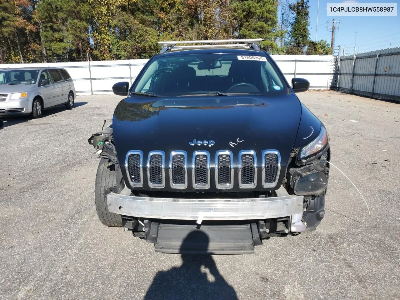 2017 Jeep Cherokee Latitude VIN: 1C4PJLCB8HW558987 Lot: 81605964