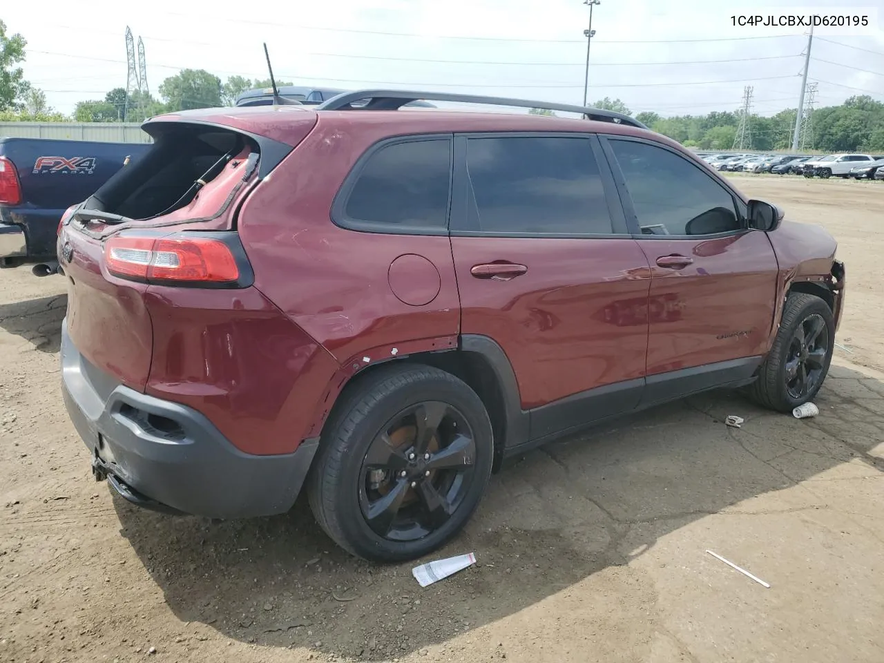 2018 Jeep Cherokee Latitude VIN: 1C4PJLCBXJD620195 Lot: 57256004