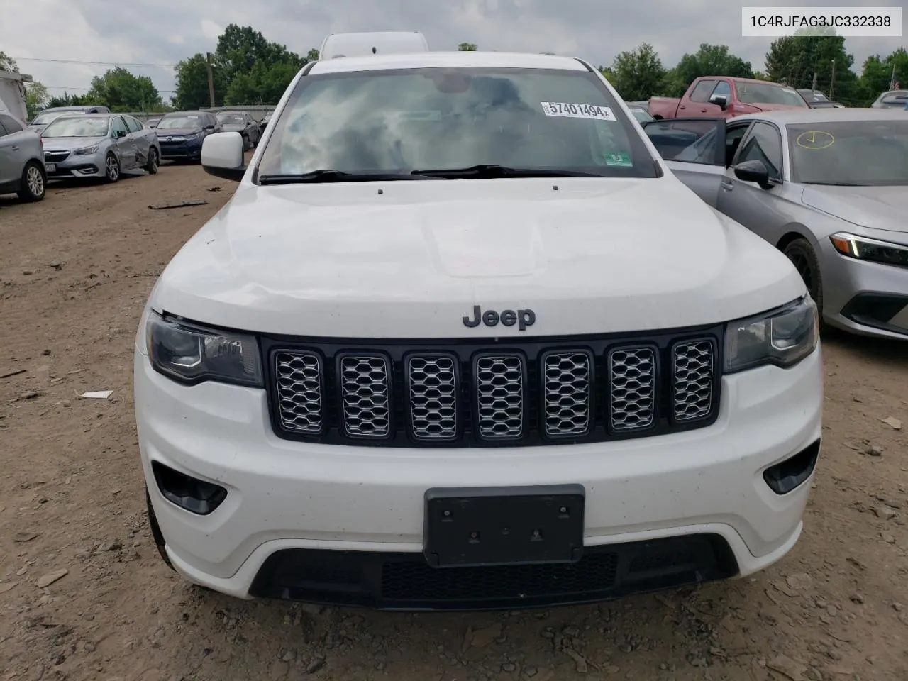 1C4RJFAG3JC332338 2018 Jeep Grand Cherokee Laredo